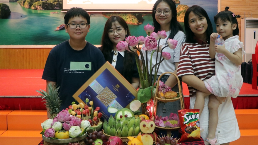 Tết Trung thu 2025 cho thiếu nhi Việt Nam tại Campuchia